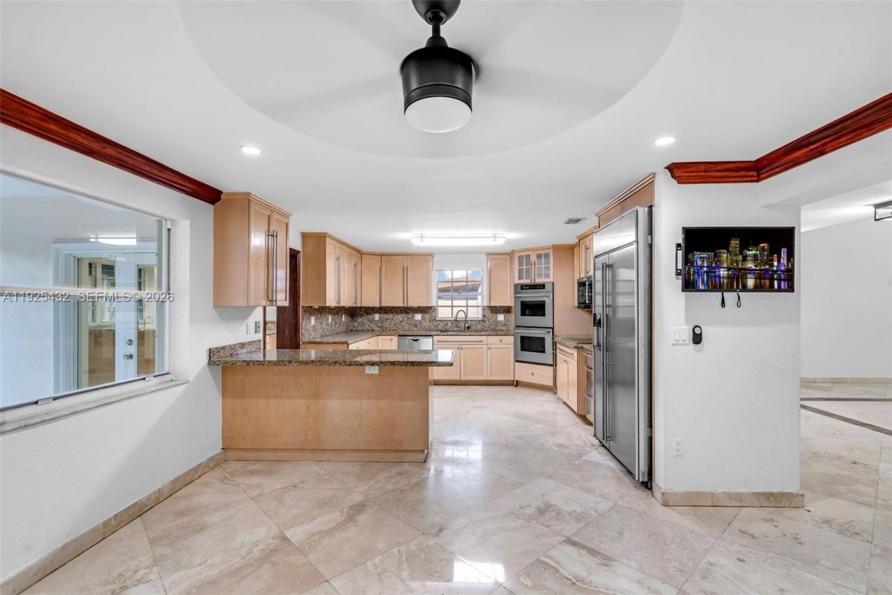 10298 NW 130th St, Hialeah Gardens, FL 33018 Photo