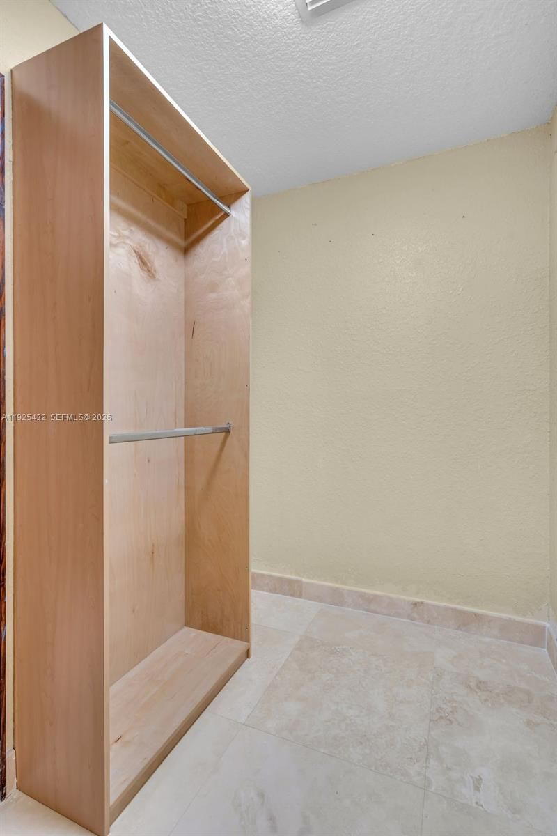 10298 NW 130th St, Hialeah Gardens, FL 33018 Photo