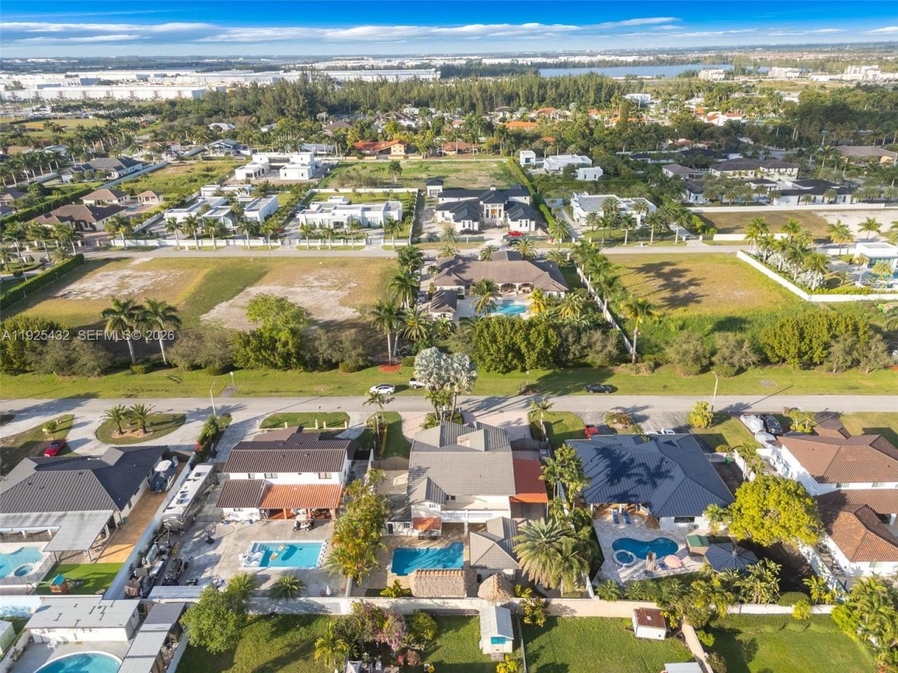 10298 NW 130th St, Hialeah Gardens, FL 33018 Photo