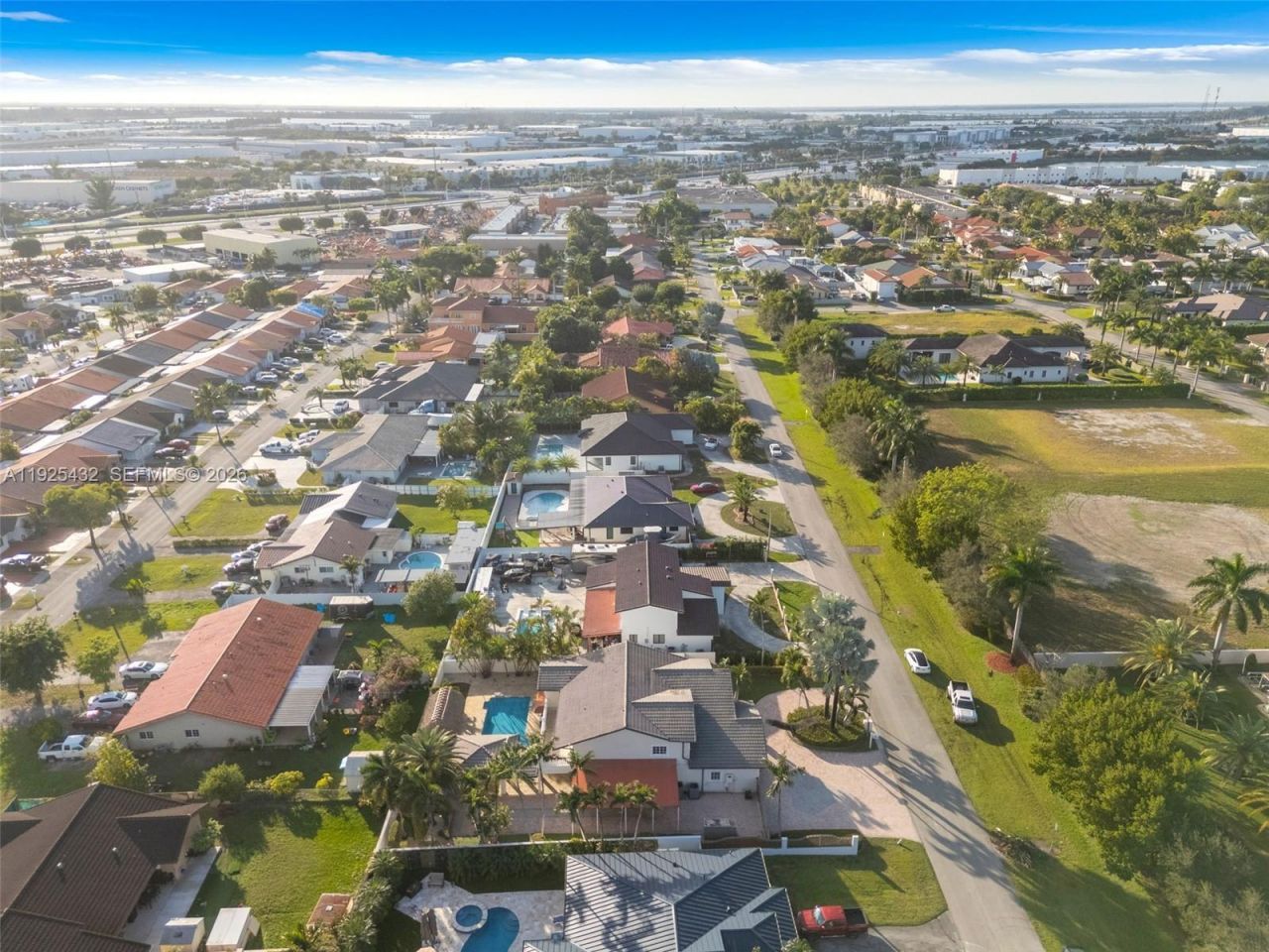 10298 NW 130th St, Hialeah Gardens, FL 33018 Photo