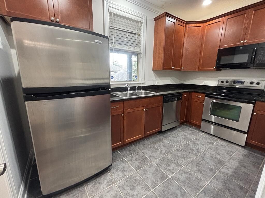 5565 Colonial Chatsworth Circle Photo 12