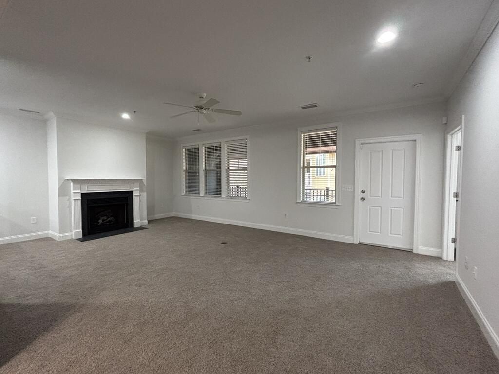 5565 Colonial Chatsworth Circle Photo 13