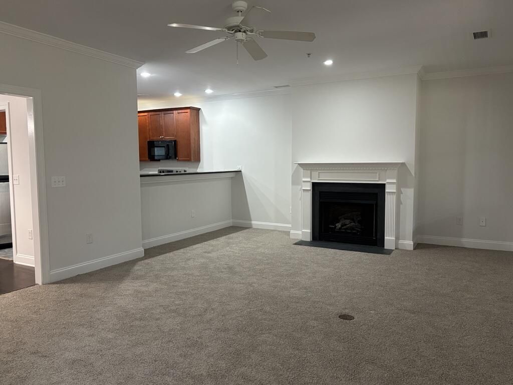 5565 Colonial Chatsworth Circle Photo 14