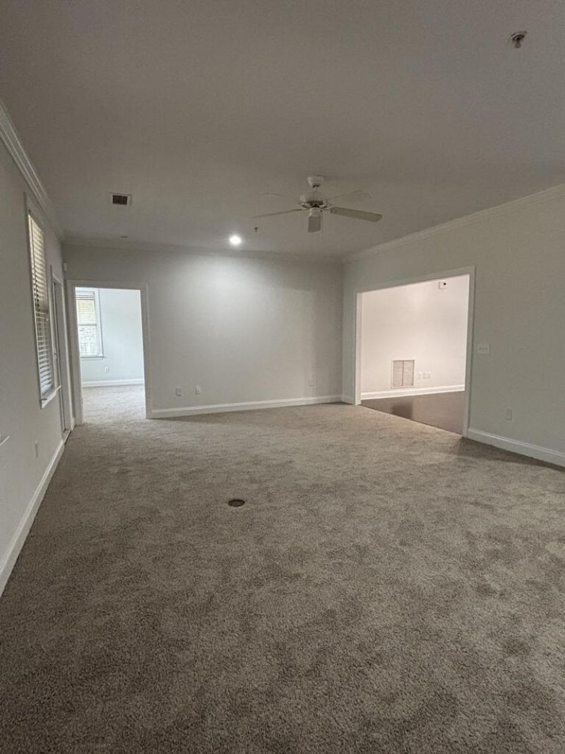 5565 Colonial Chatsworth Circle Photo 17