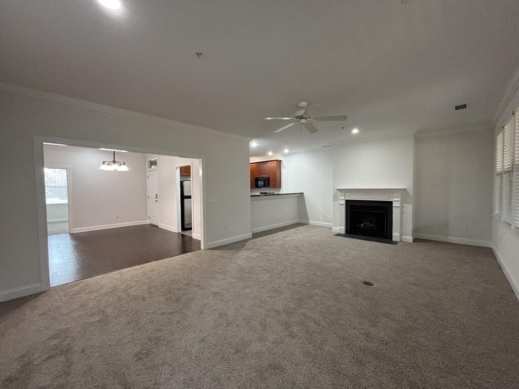 5565 Colonial Chatsworth Circle Photo 19