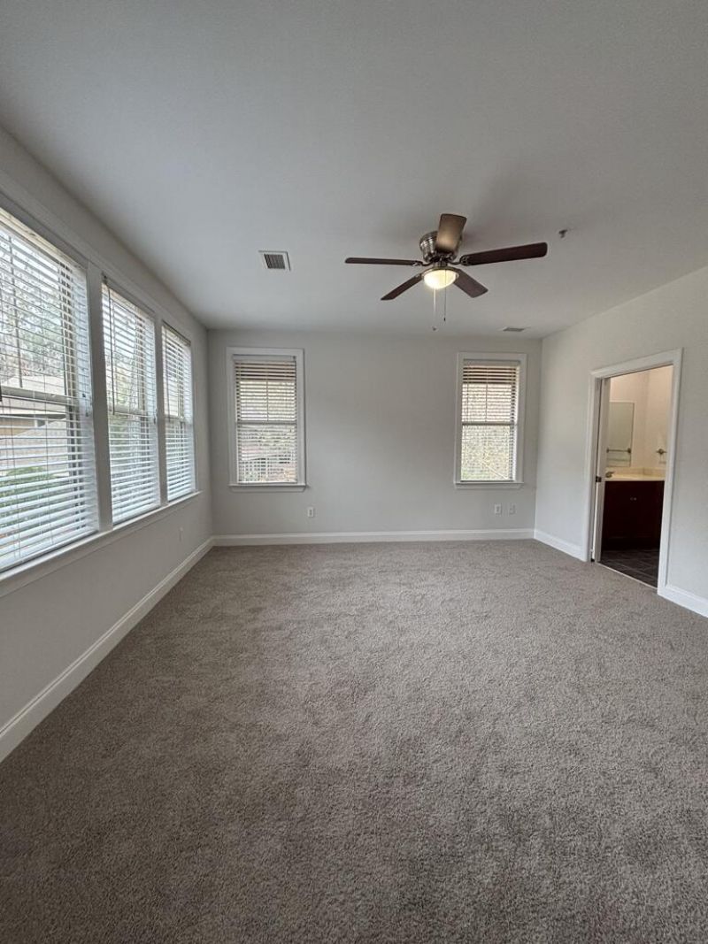 5565 Colonial Chatsworth Circle Photo 20