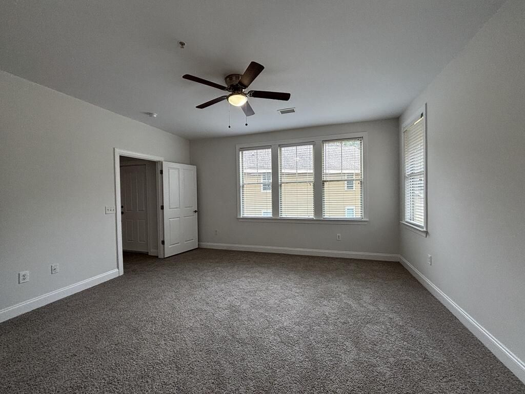 5565 Colonial Chatsworth Circle Photo 22