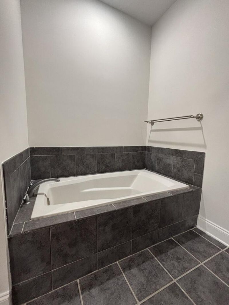 5565 Colonial Chatsworth Circle Photo 26