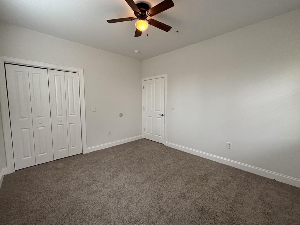 5565 Colonial Chatsworth Circle Photo 35