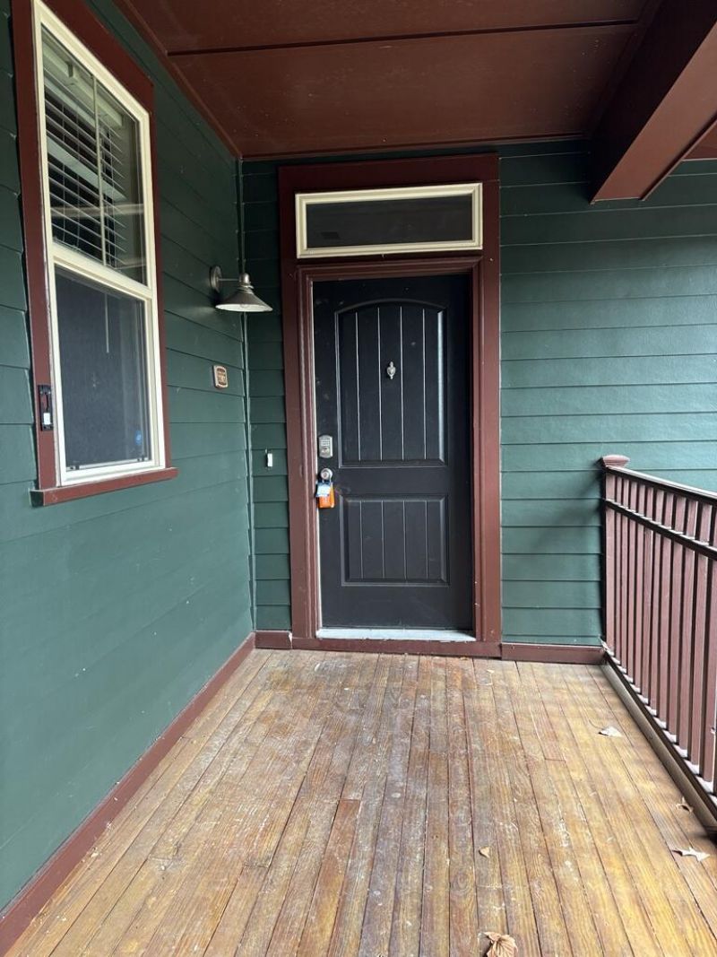 5565 Colonial Chatsworth Circle Photo 5