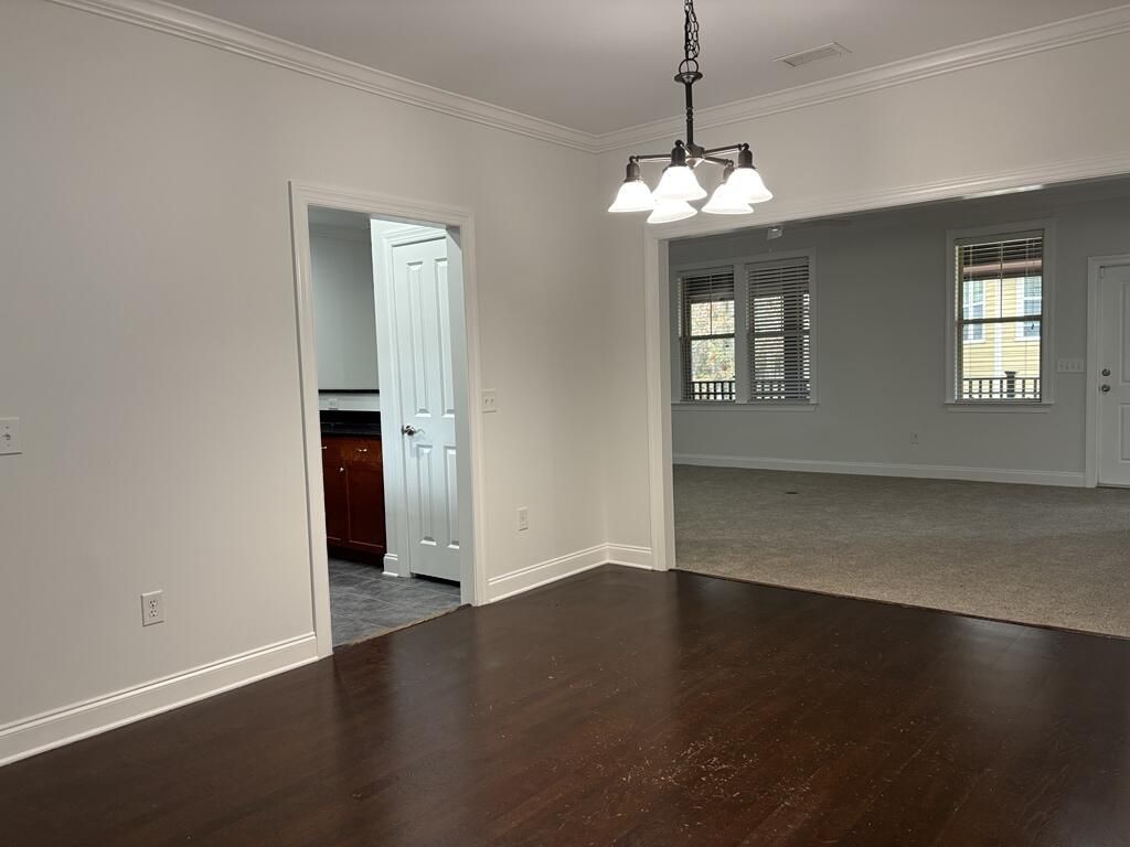 5565 Colonial Chatsworth Circle Photo 7