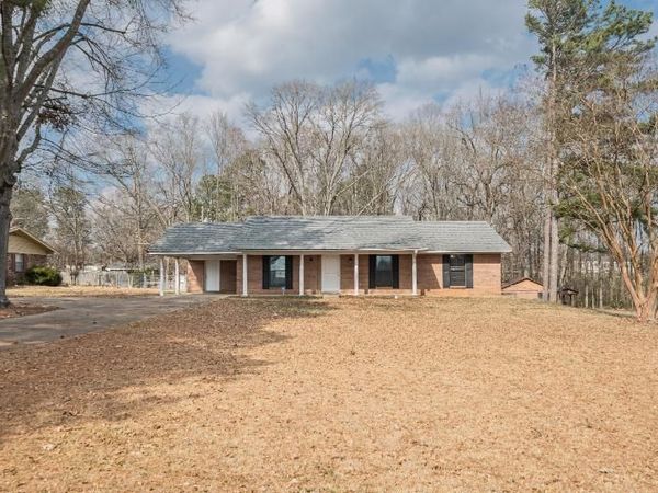 105 Tindall Circle, Houston, MS 38851