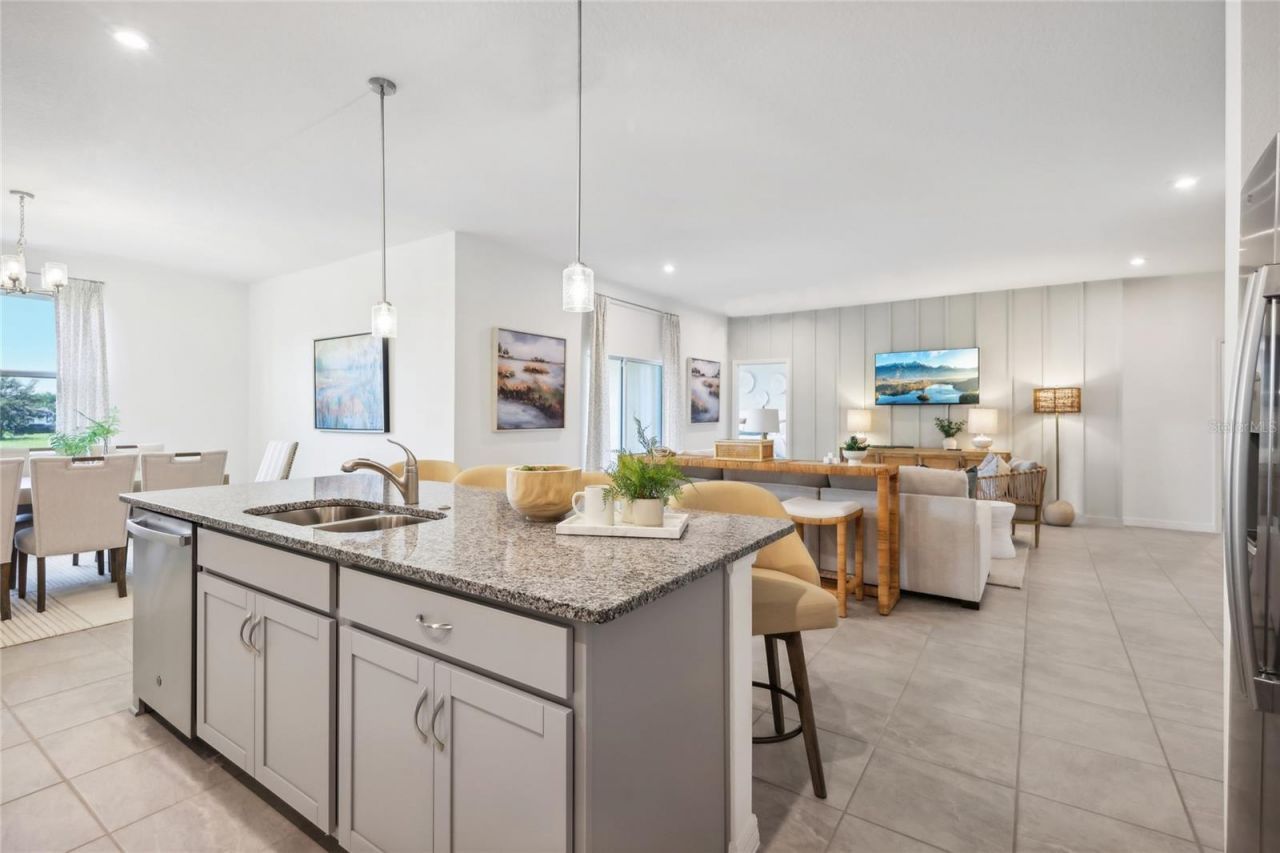 12886 Trovita Drive, Grand Island, FL 32735 Photo