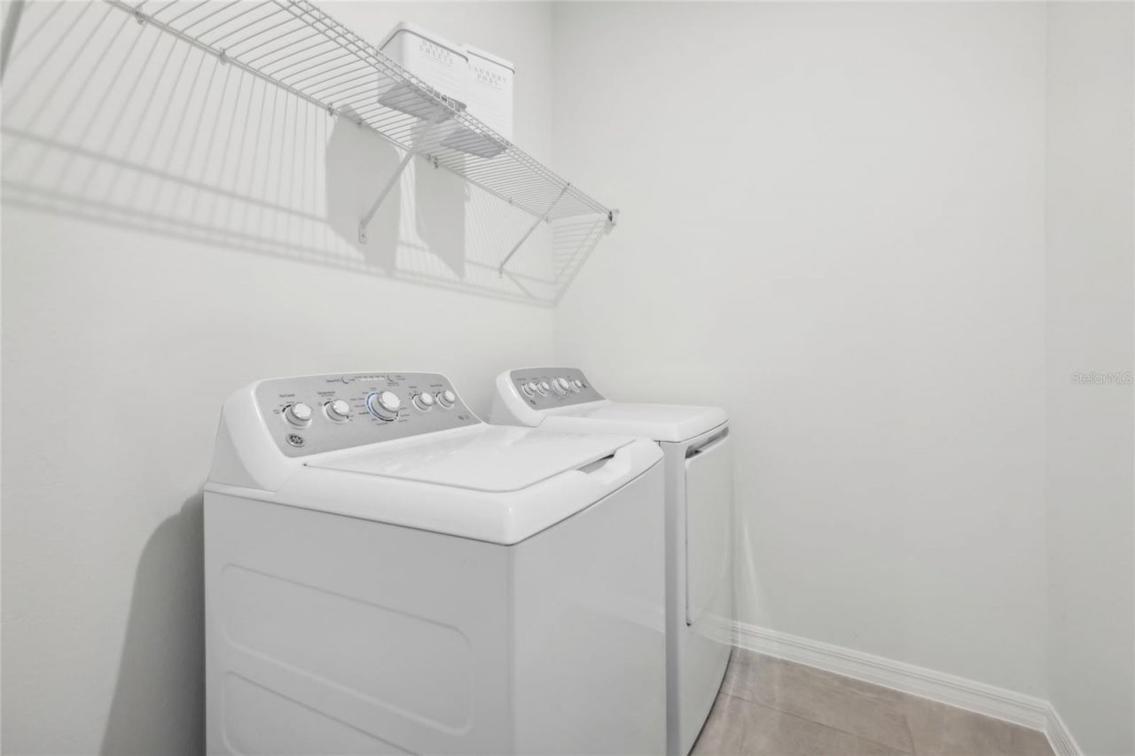 12886 Trovita Drive, Grand Island, FL 32735 Photo