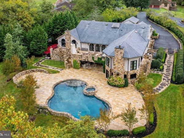 2 PINEY MEETINGHOUSE COURT, POTOMAC, MD 20854