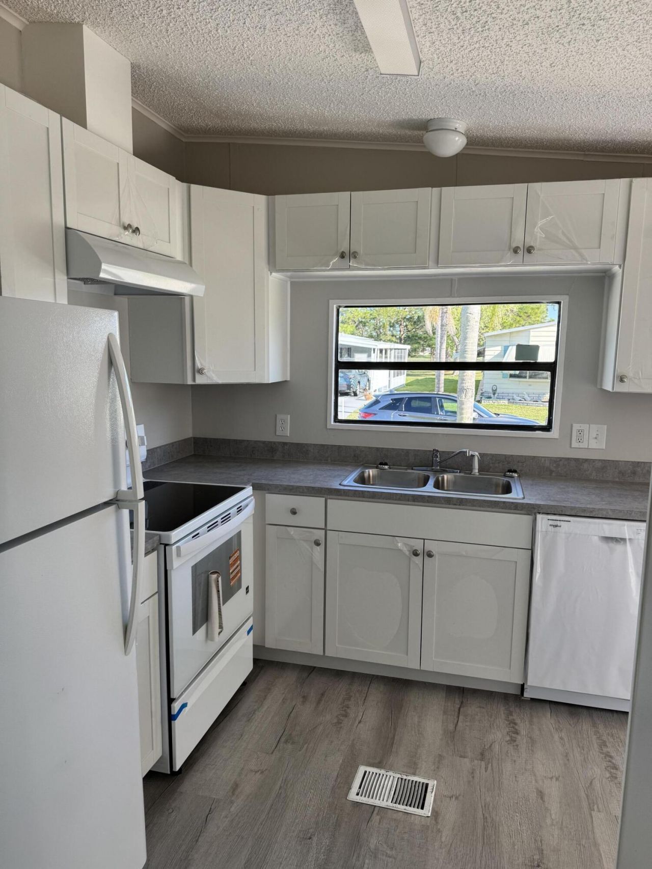 83 Flores Del Norte, Fort Pierce, FL 34951 Photo