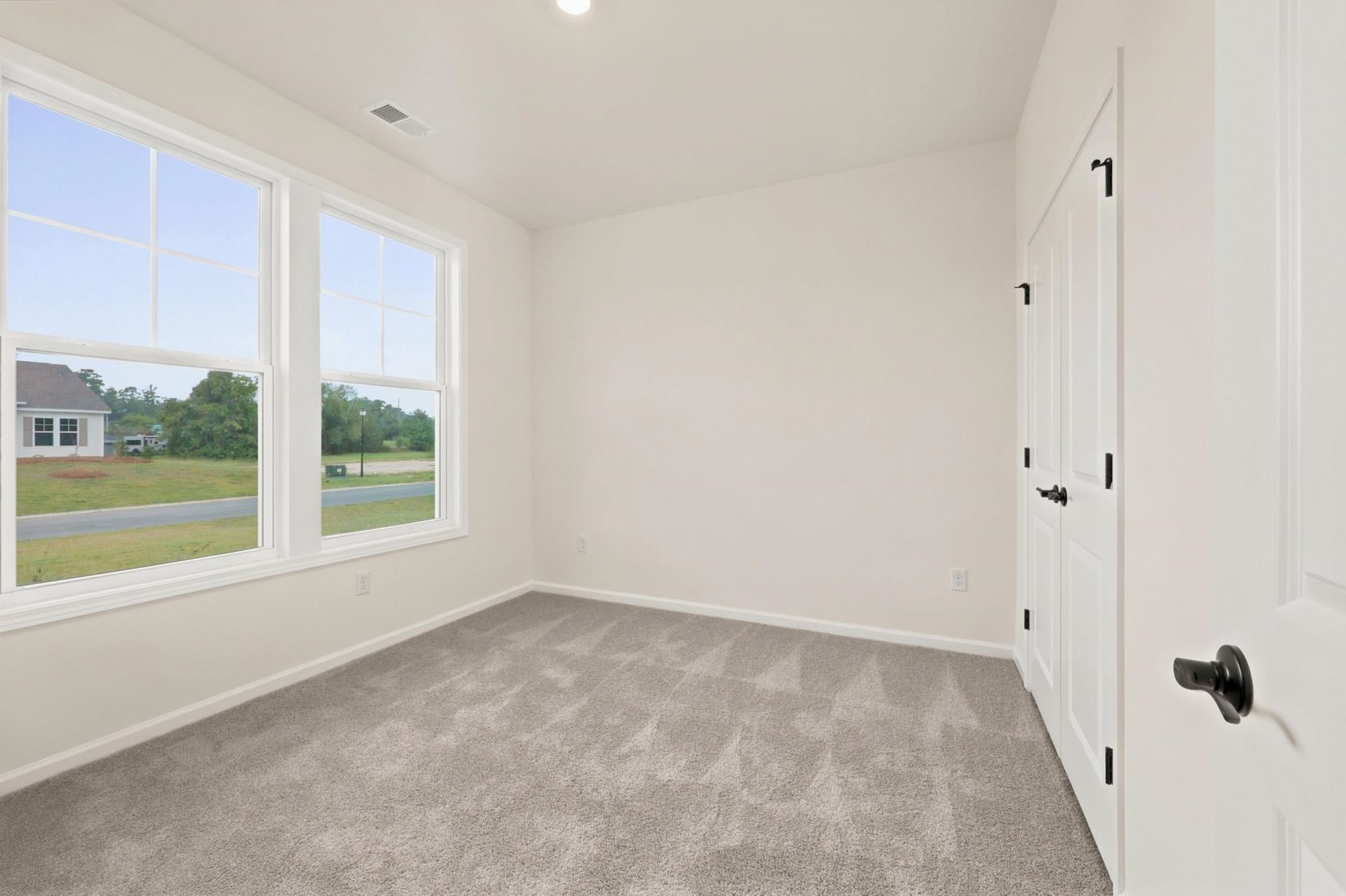 113 Cascade Dr. Photo 6