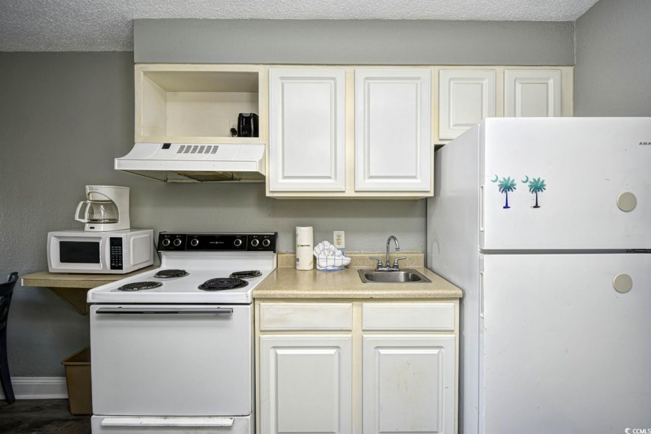 1207 S Ocean Blvd. Photo 11