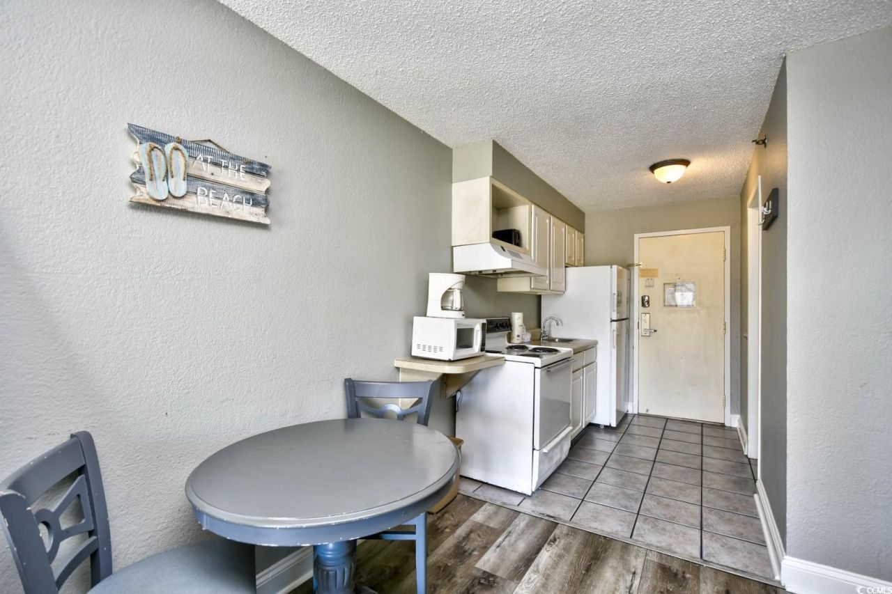 1207 S Ocean Blvd. Photo 9