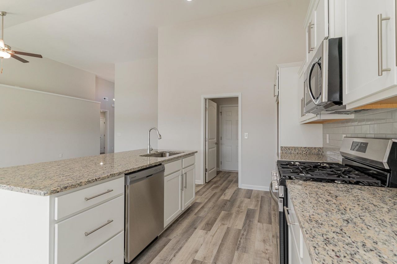 5141 Water Breeze Ct. Photo 6