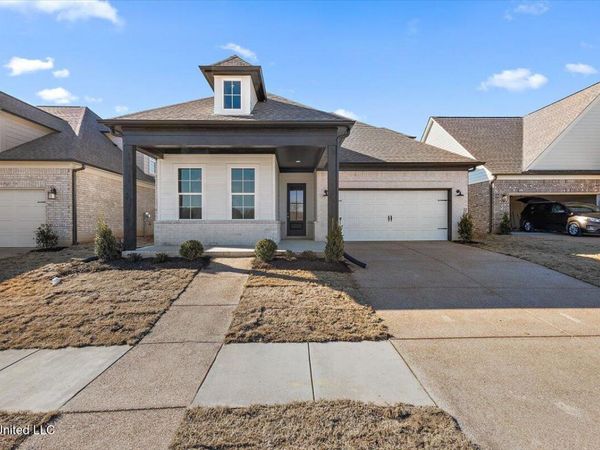 828 W Quitman Court, Nesbit, MS 38651