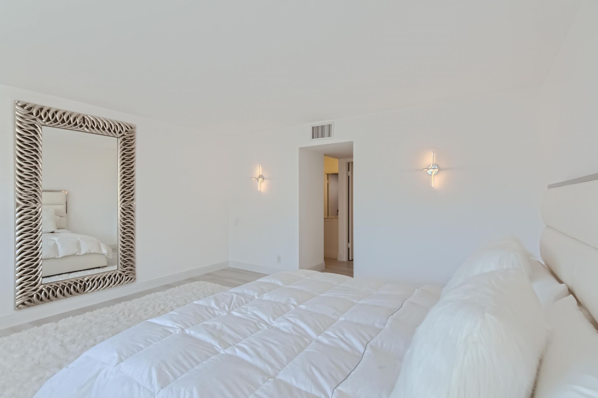 1147 Hillsboro Mile, Unit 504, Hillsboro Beach, FL 33062 Photo