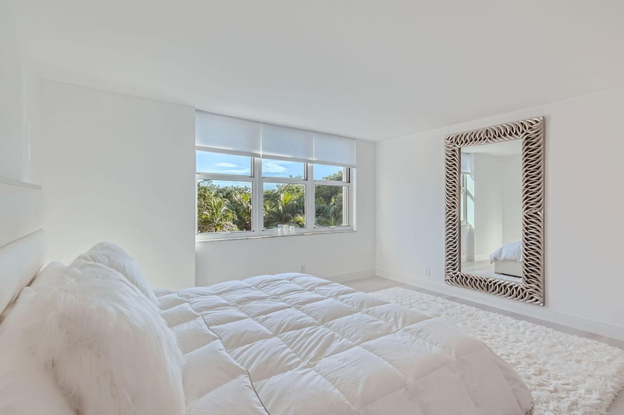 1147 Hillsboro Mile, Unit 504, Hillsboro Beach, FL 33062 Photo