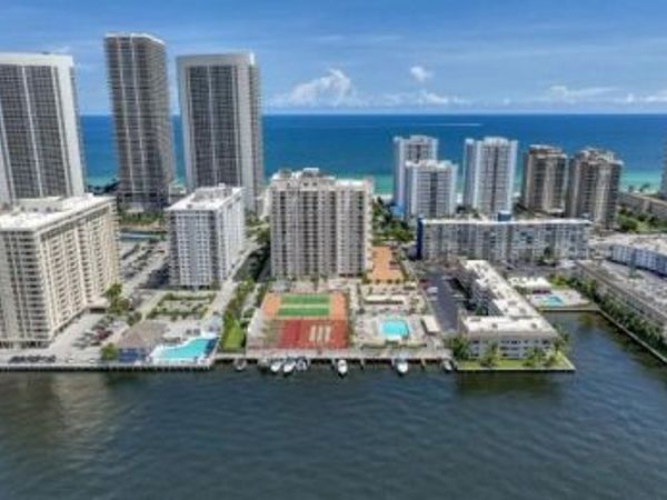 1865 S Ocean Drive, Unit 17H, Hallandale Beach, FL 33009