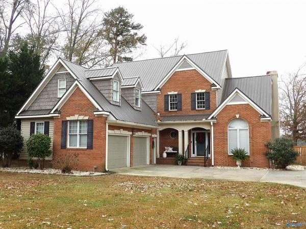 390 Indian Lake Drive, Rainbow City, AL 35906