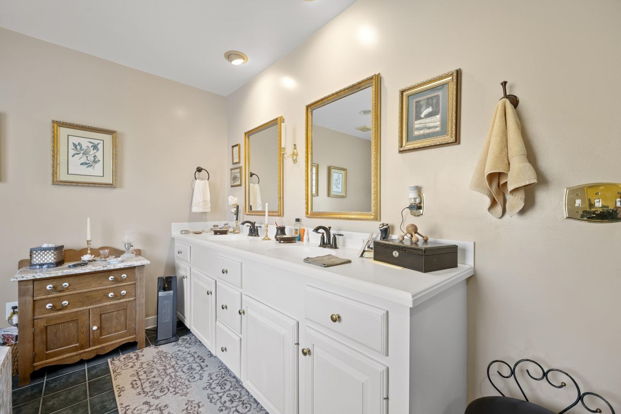 2476 Vaucluse Road Photo 26