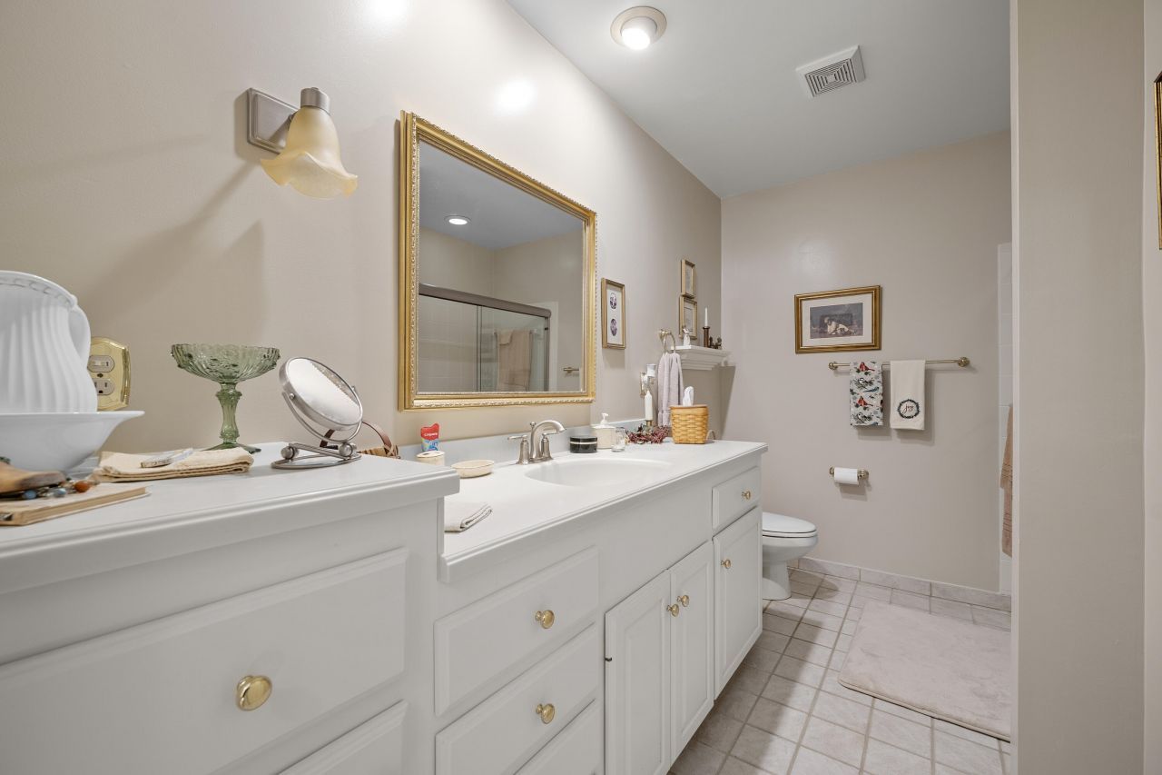 2476 Vaucluse Road Photo 31