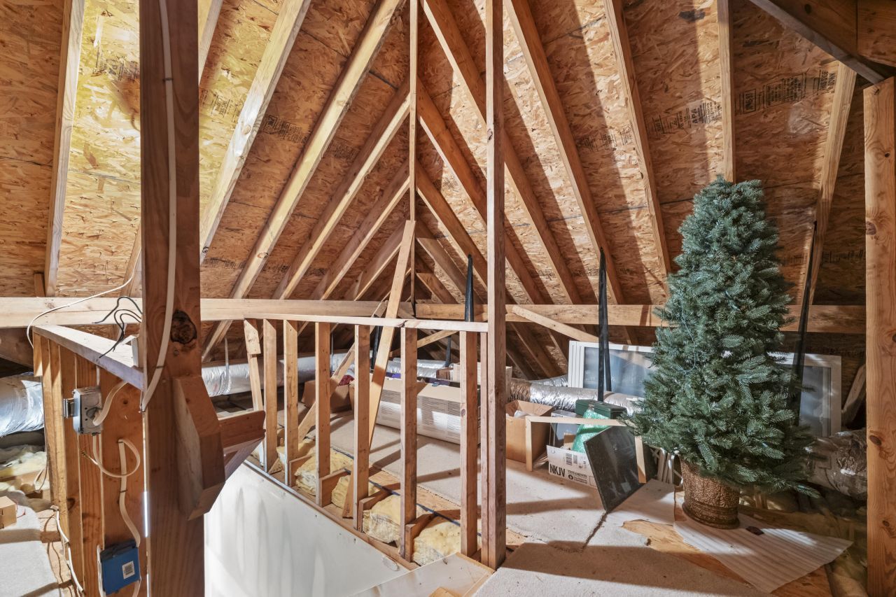 2476 Vaucluse Road Photo 34