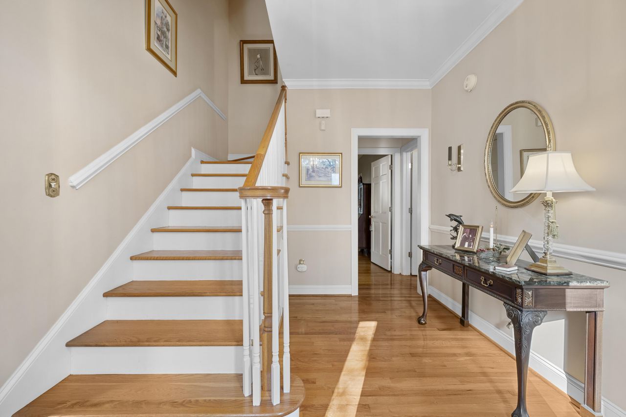 2476 Vaucluse Road Photo 6