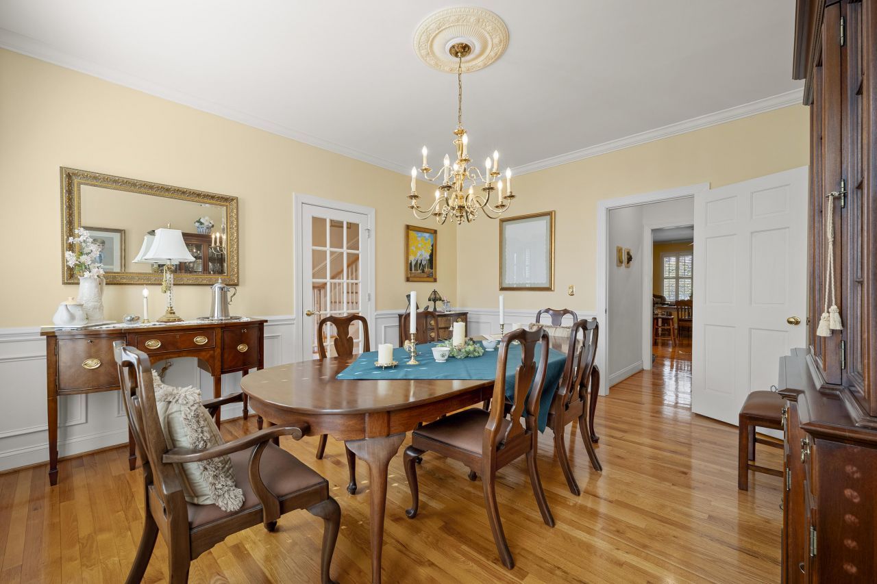 2476 Vaucluse Road Photo 8