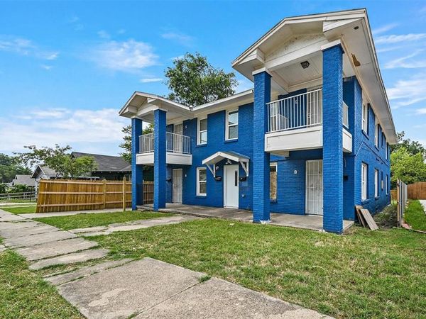 1016 E Arlington Avenue, Fort Worth, TX 76104