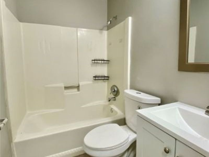 2595 Terrace Avenue, Unit 3, Akron, OH 44312 Photo 8