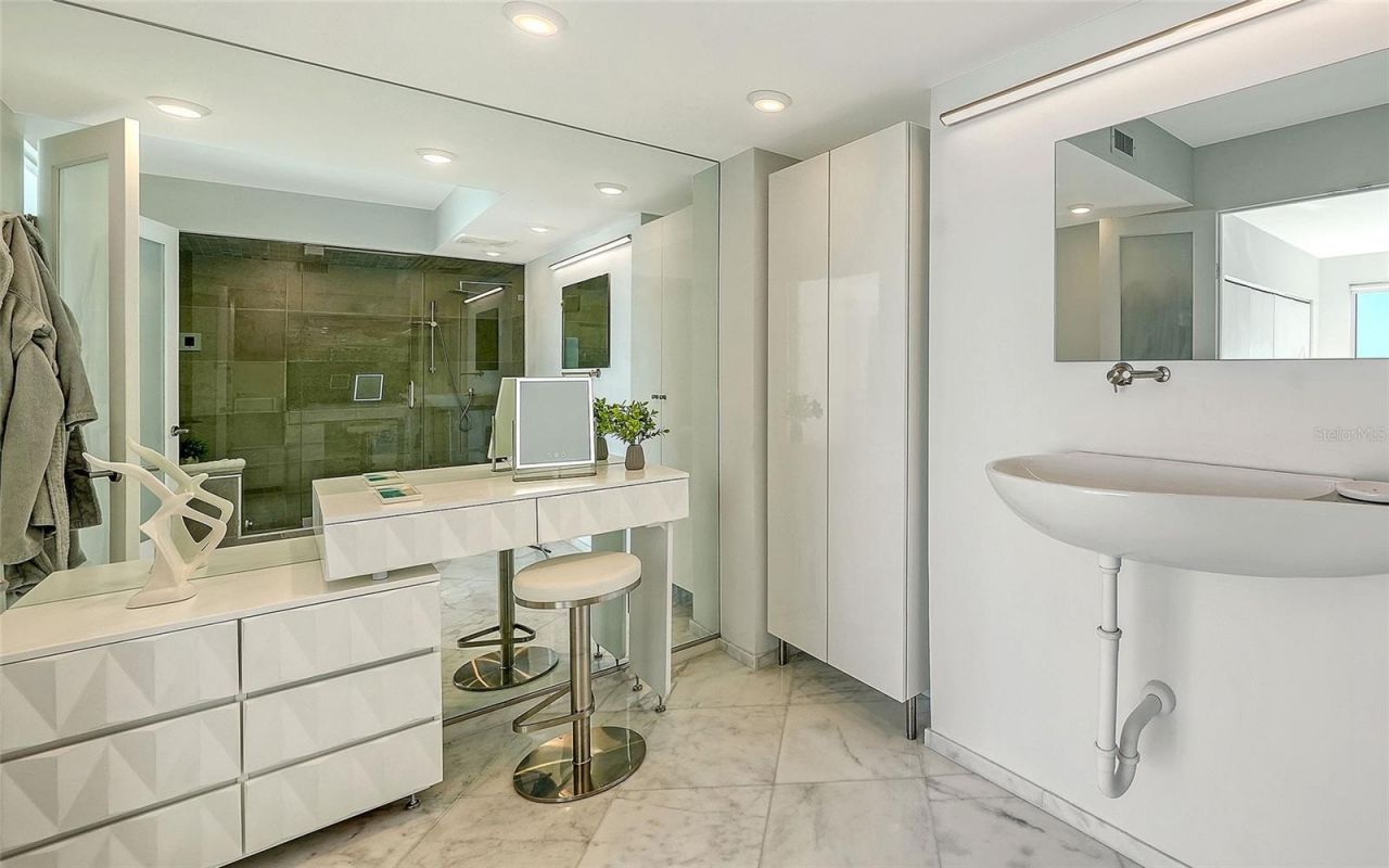 2525 Gulf Of Mexico Drive, Unit 6B, Longboat Key, FL 34228 Photo