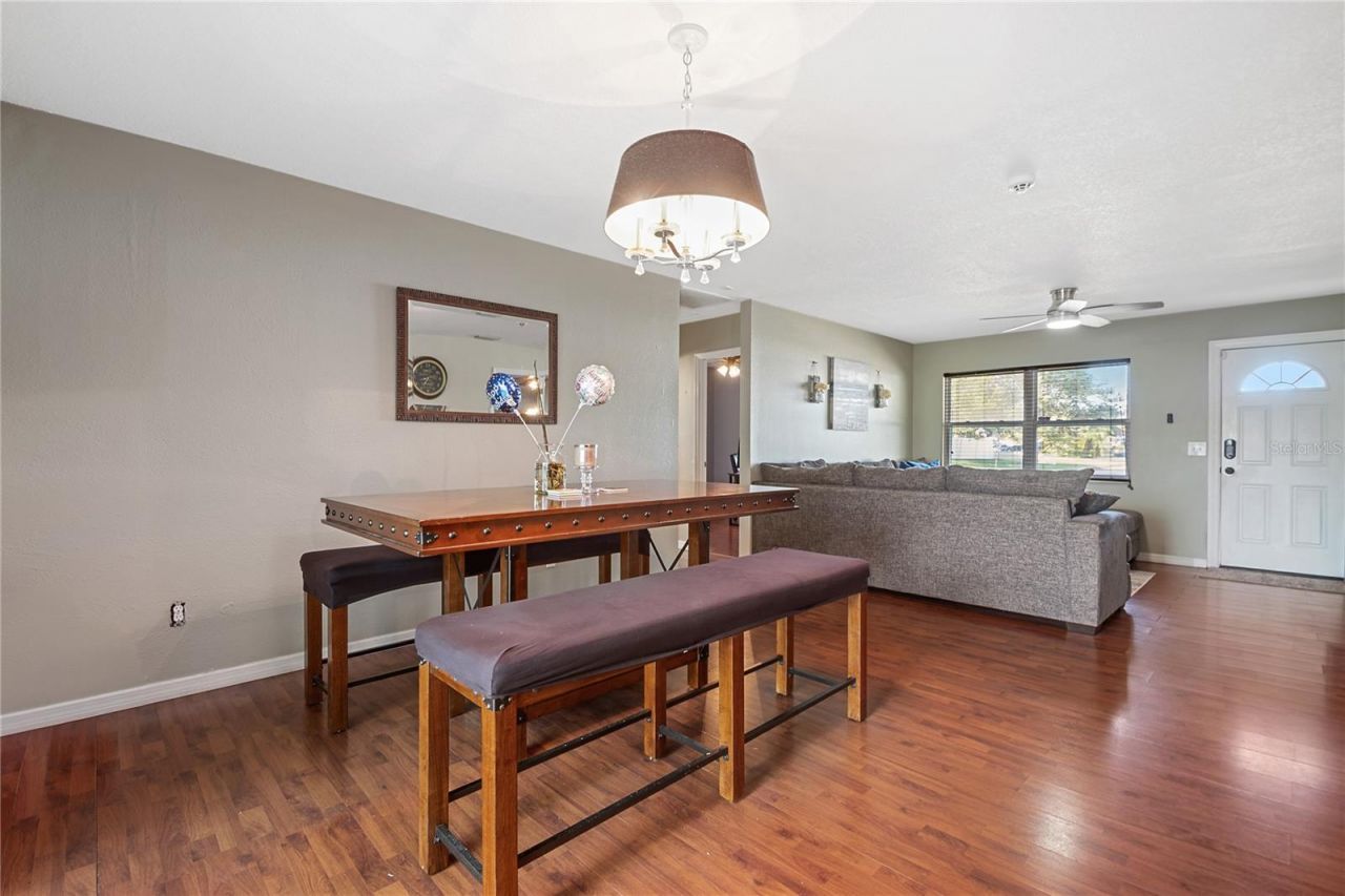 4389 Trout Drive Se, Saint Petersburg, FL 33705 Photo