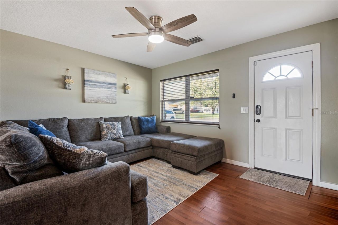 4389 Trout Drive Se, Saint Petersburg, FL 33705 Photo