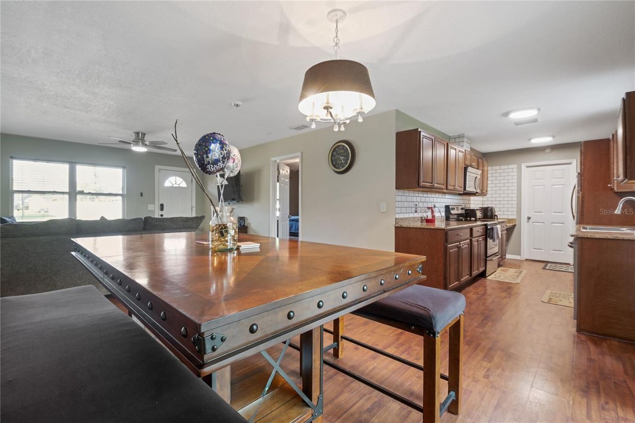 4389 Trout Drive Se, Saint Petersburg, FL 33705 Photo