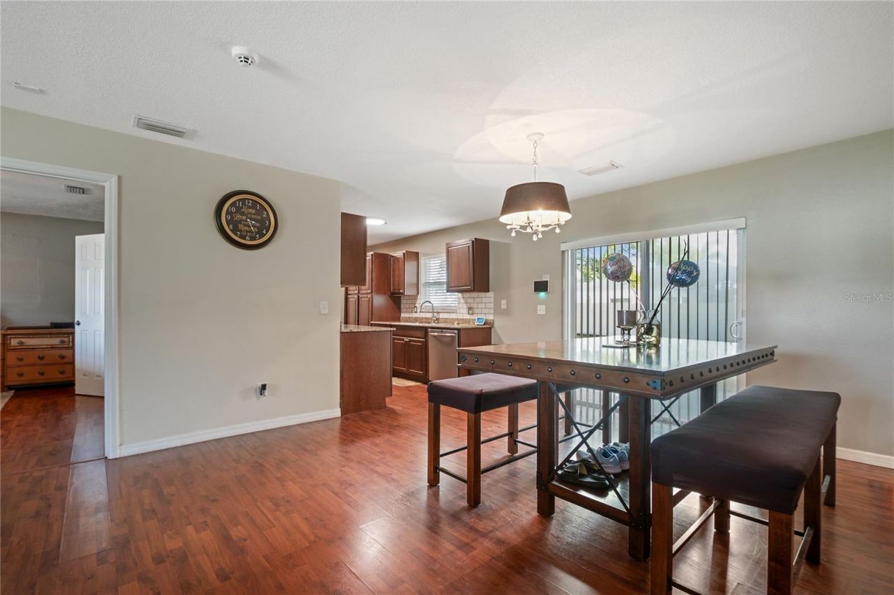 4389 Trout Drive Se, Saint Petersburg, FL 33705 Photo