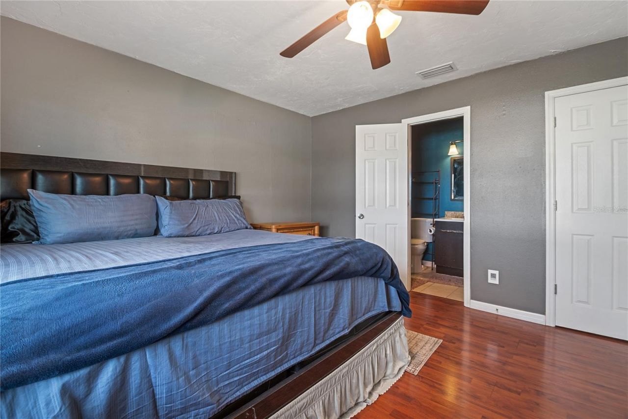 4389 Trout Drive Se, Saint Petersburg, FL 33705 Photo