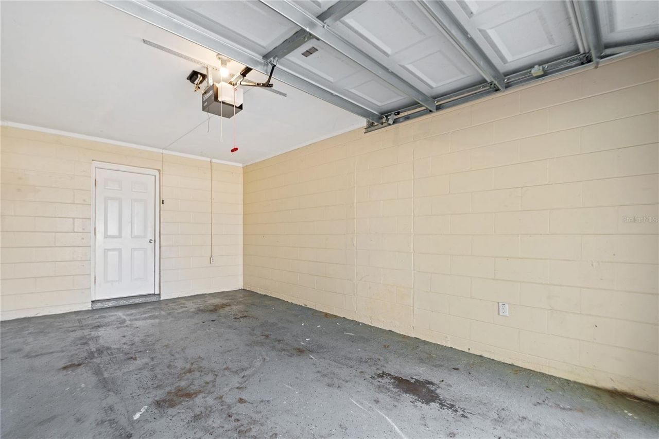 4389 Trout Drive Se, Saint Petersburg, FL 33705 Photo