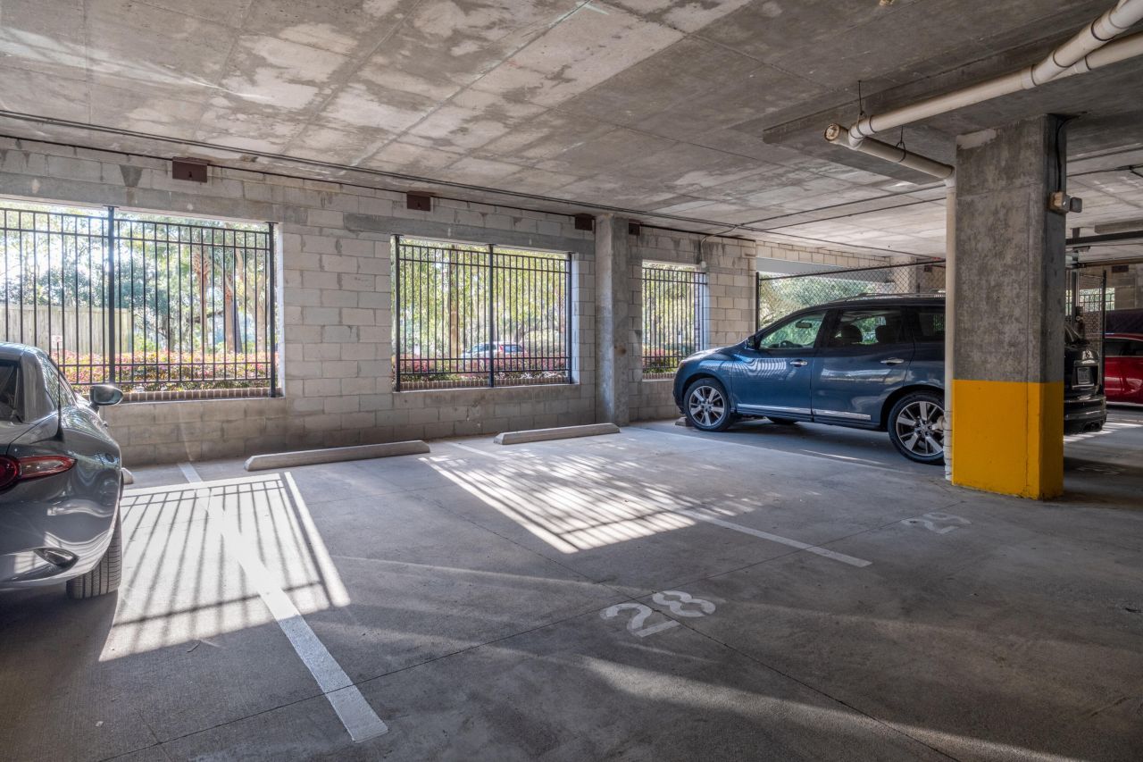 135 Pier View Street Photo 10