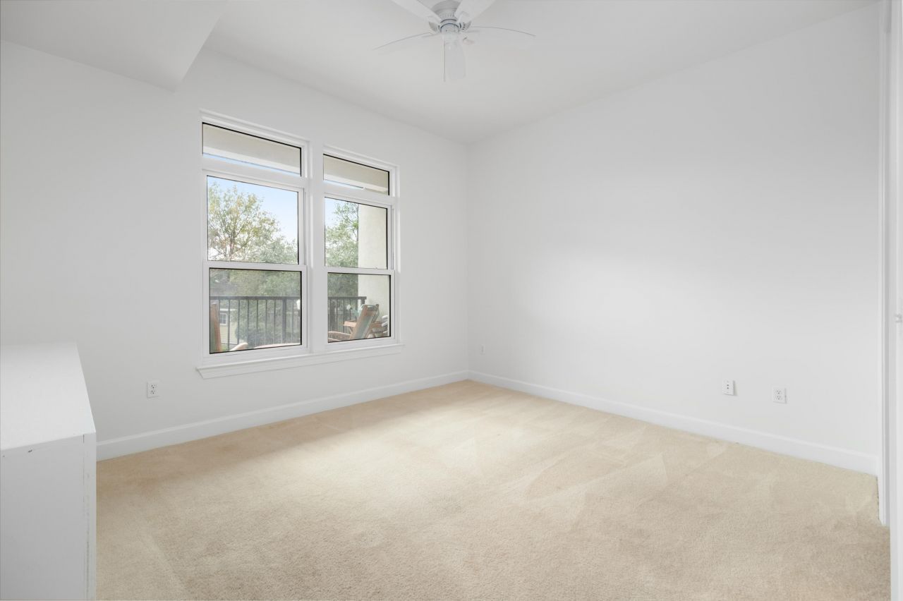 135 Pier View Street Photo 17