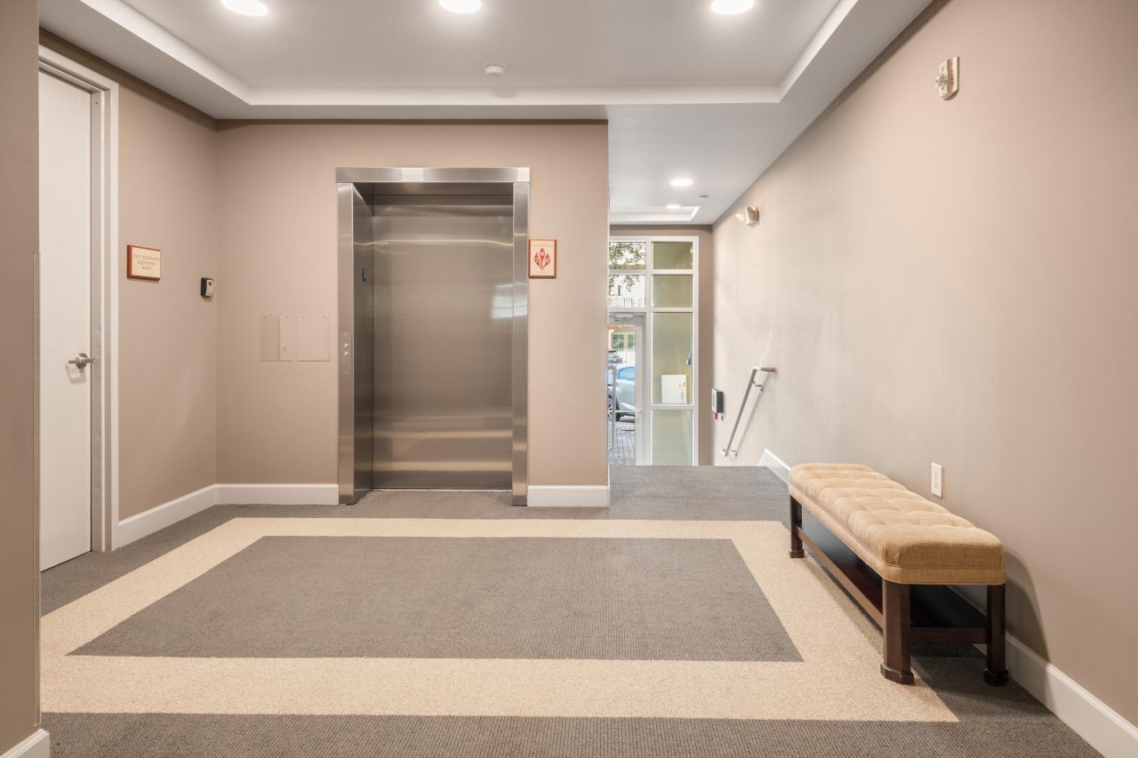 135 Pier View Street Photo 30