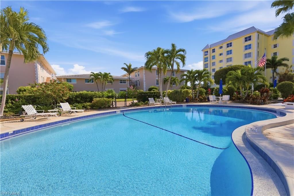 1910 Gulf Shore Blvd N, Unit 208, Naples, FL 34102 Photo