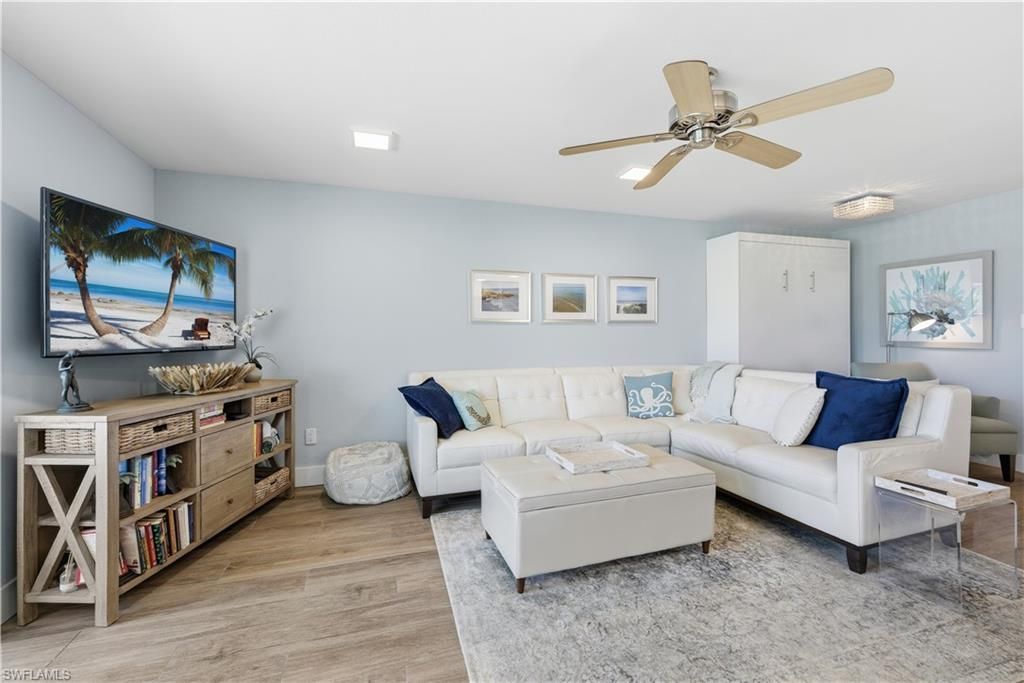 1910 Gulf Shore Blvd N, Unit 208, Naples, FL 34102 Photo