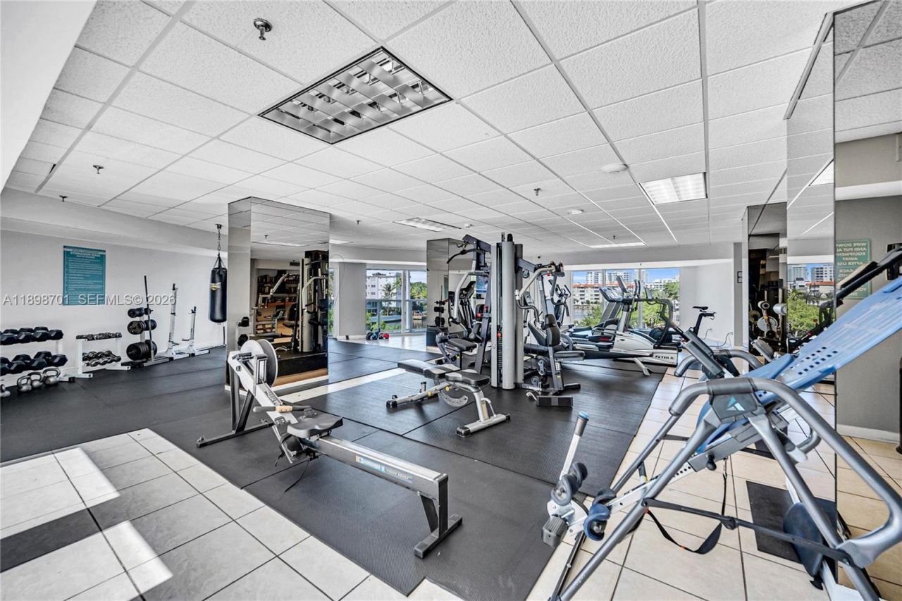 2401 Collins Ave, Unit 507, Miami Beach, FL 33140 Photo