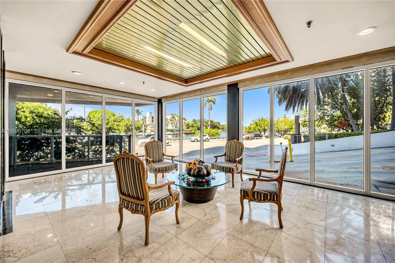 2401 Collins Ave, Unit 507, Miami Beach, FL 33140 Photo